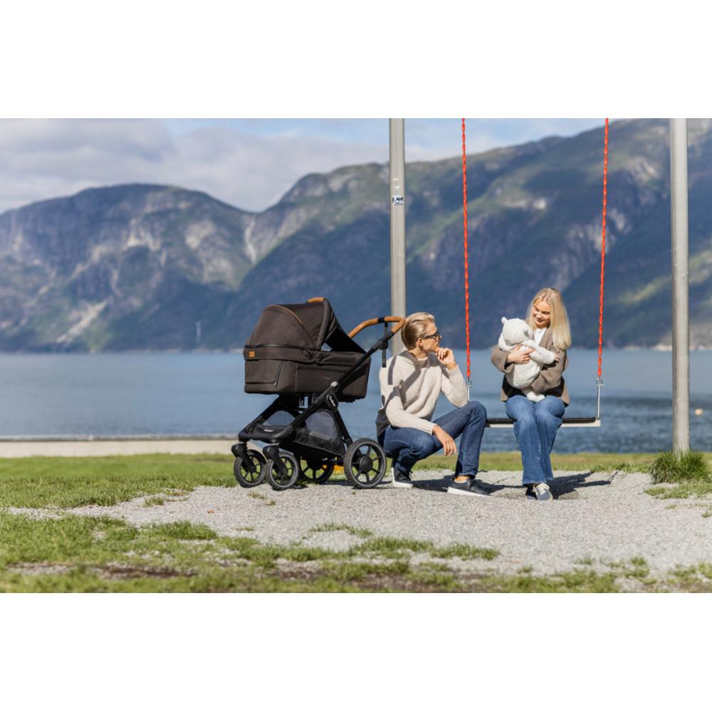 Emmaljunga Vaunukoppa+, Outdoor Black