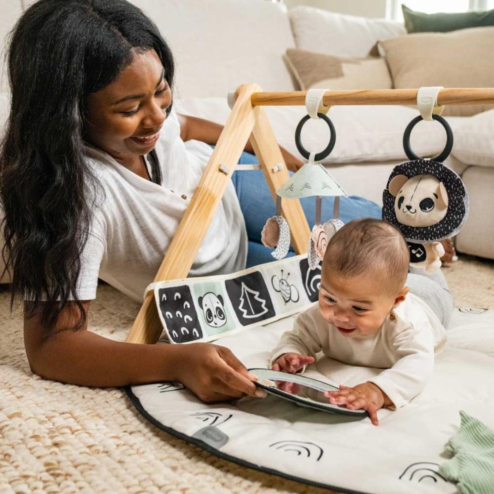 Tiny Luxe Gymini Black&White decor