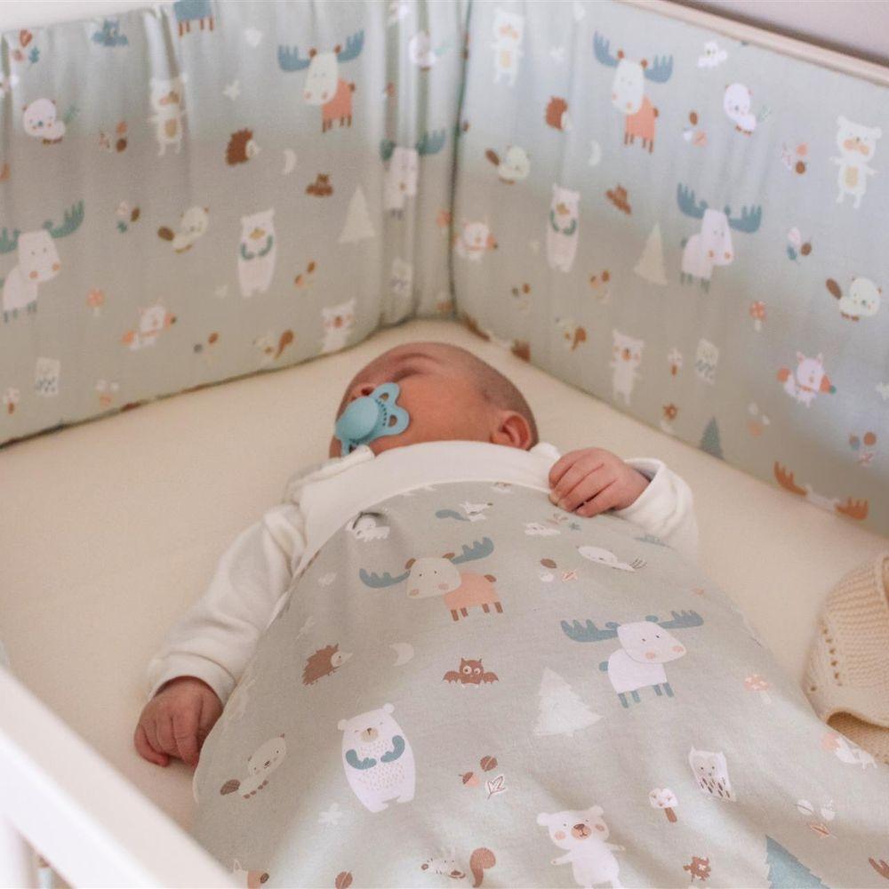Alvi Reunapehmuste 360x24 cm - Baby Forest vihreä