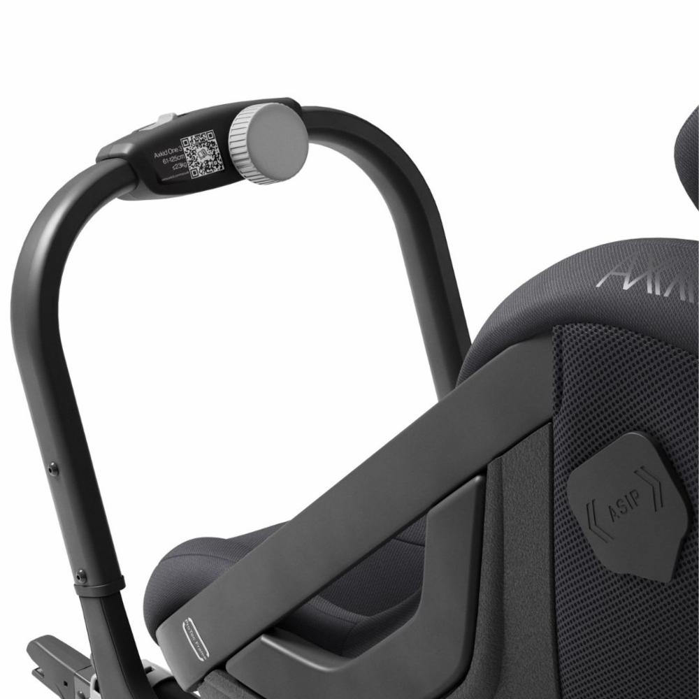 Axkid One 3 61-125 cm Car Seat - Coastal Strom Black