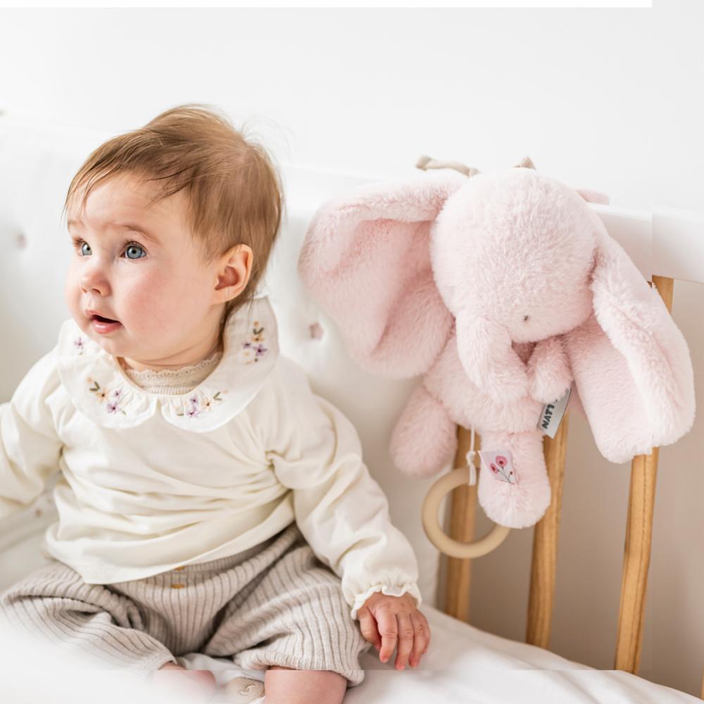 Nattou Soittorasia renkaalla - Fanfan norsu pink