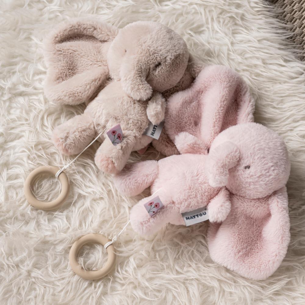 Nattou Soittorasia renkaalla - Fanfan norsu pink