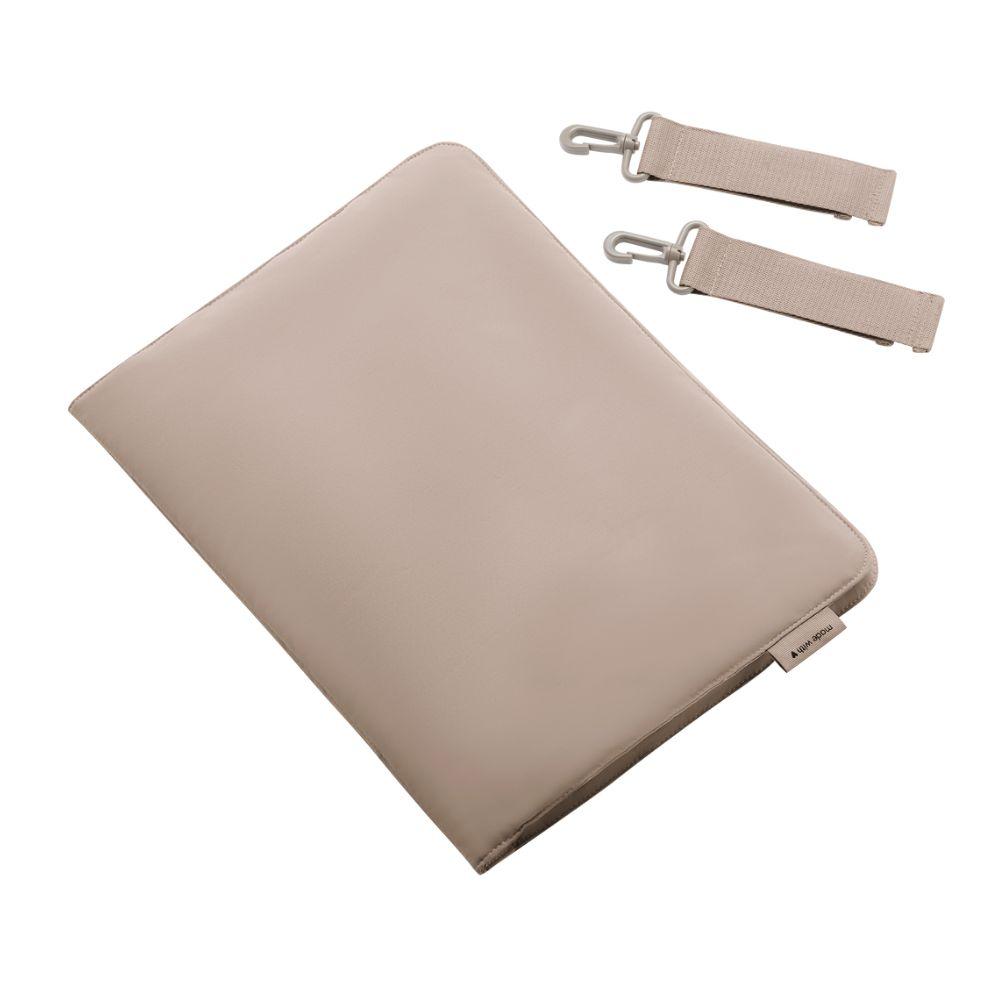 Britax Hoitolaukku x Done By Deer - Teak