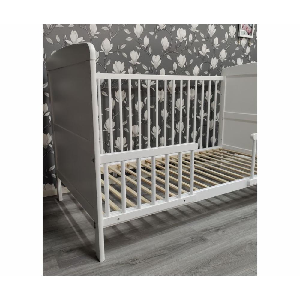 Mateo Pinnasänky 140x70cm + Juniorlaita