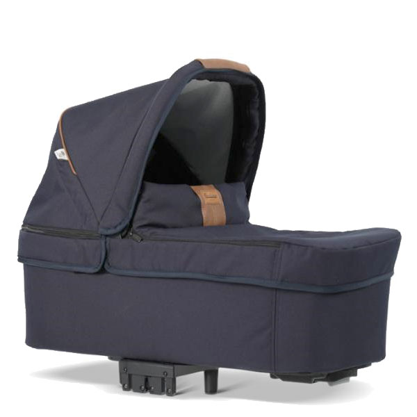 Emmaljunga NXT Outdoor Navy väri