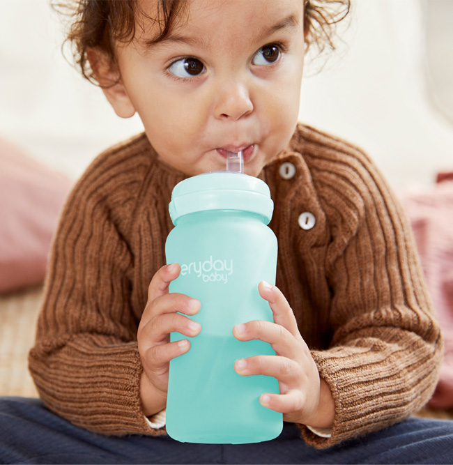 Everyday Baby-tuttipullo on tehty kestävästä lasista, jossa ei ole haitallisia aineita.