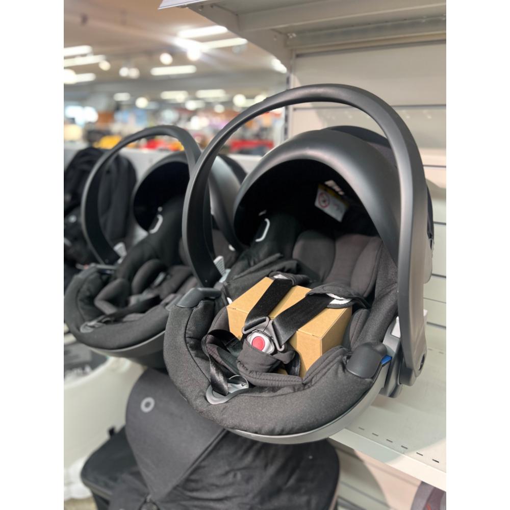Turvakaukalo Stokke Izi go Mod.X1, Black