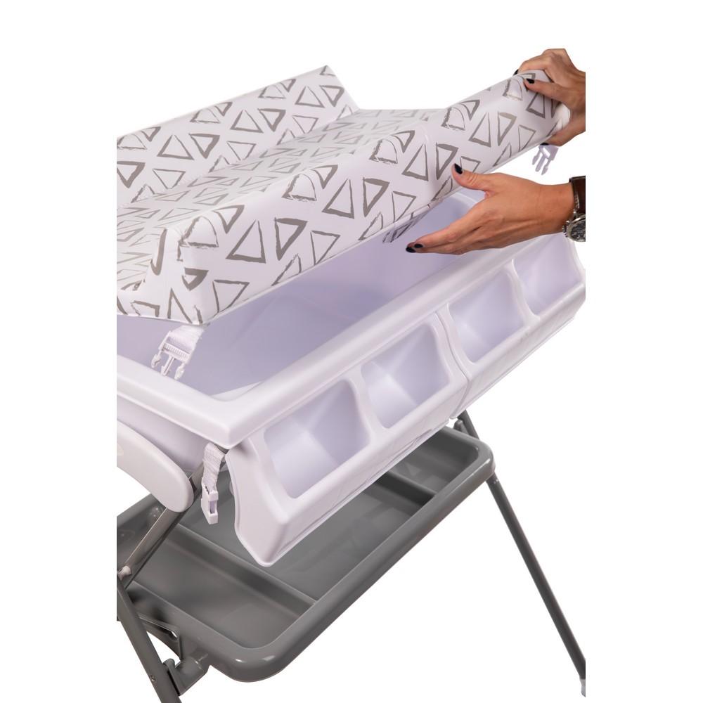 Bo Jungle Folding Changing Table with Tub